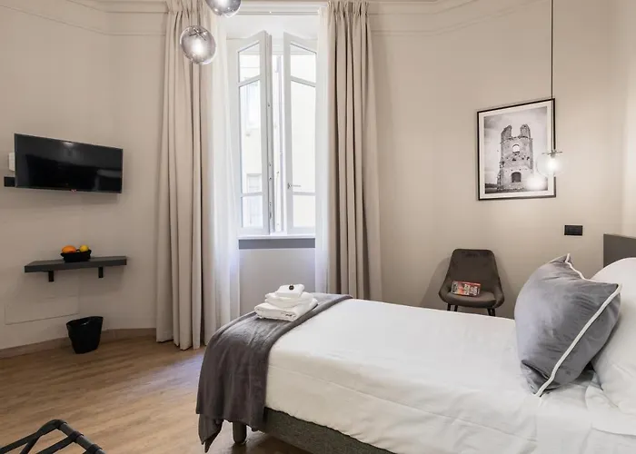 Foresteria Di Piazza Cavour - Luxury Suites & Guest House